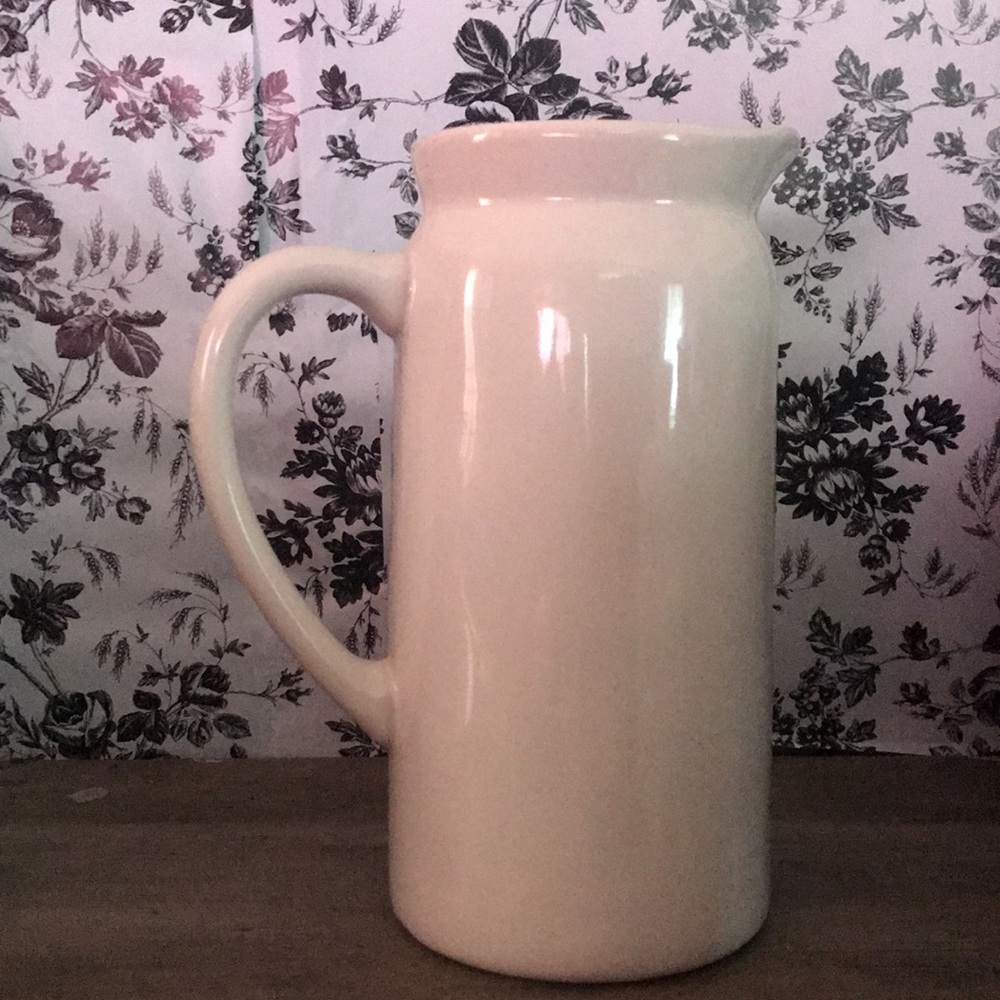 Rae Dunn Magenta Pour Water Pitcher - Picture 2 of 4